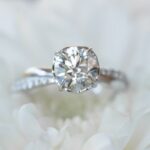 how to choose an engagement ring