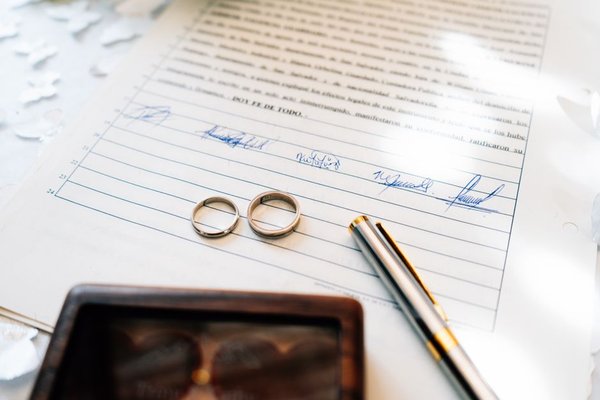 how to cut wedding costs