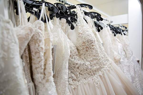 who to bring wedding dress shopping